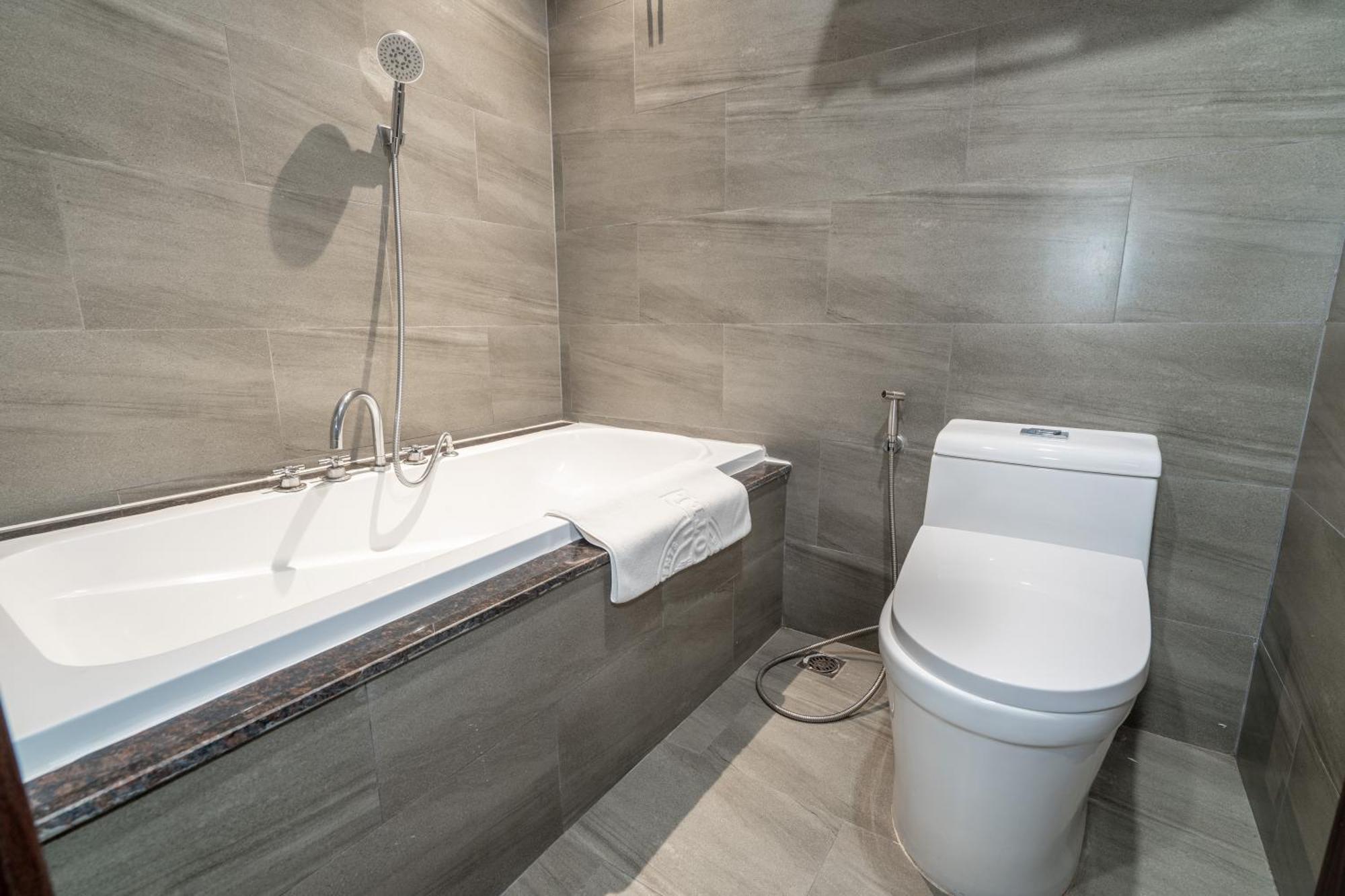 K Hotel Sauna And Massage Danang Exterior photo